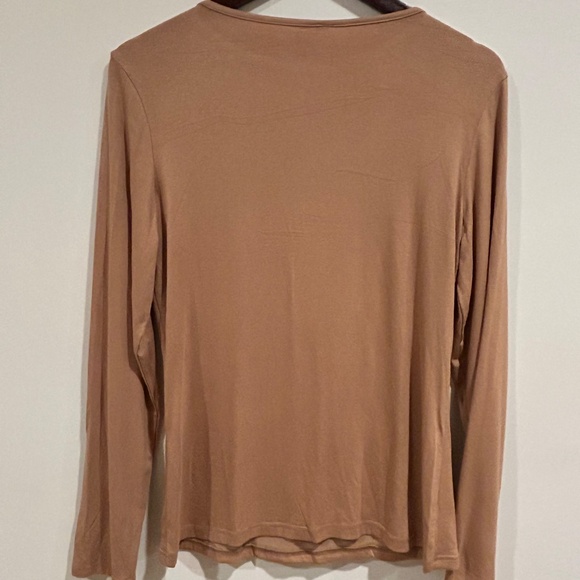 Top - Picture 2 of 2